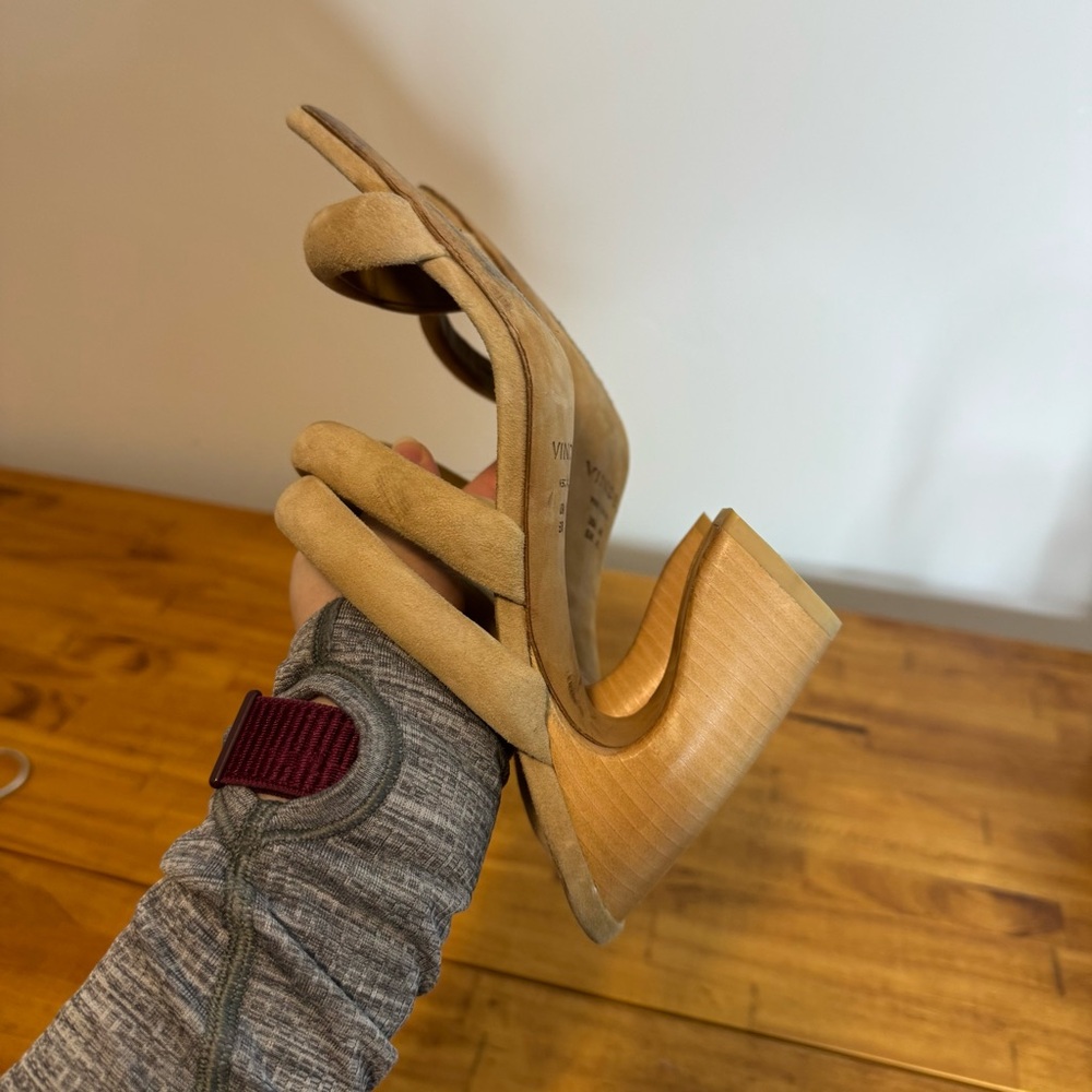 Vince Dara Suede Leather Tan Wooden Heel Mules Sandals Heels Size 9 - Picture 6 of 6